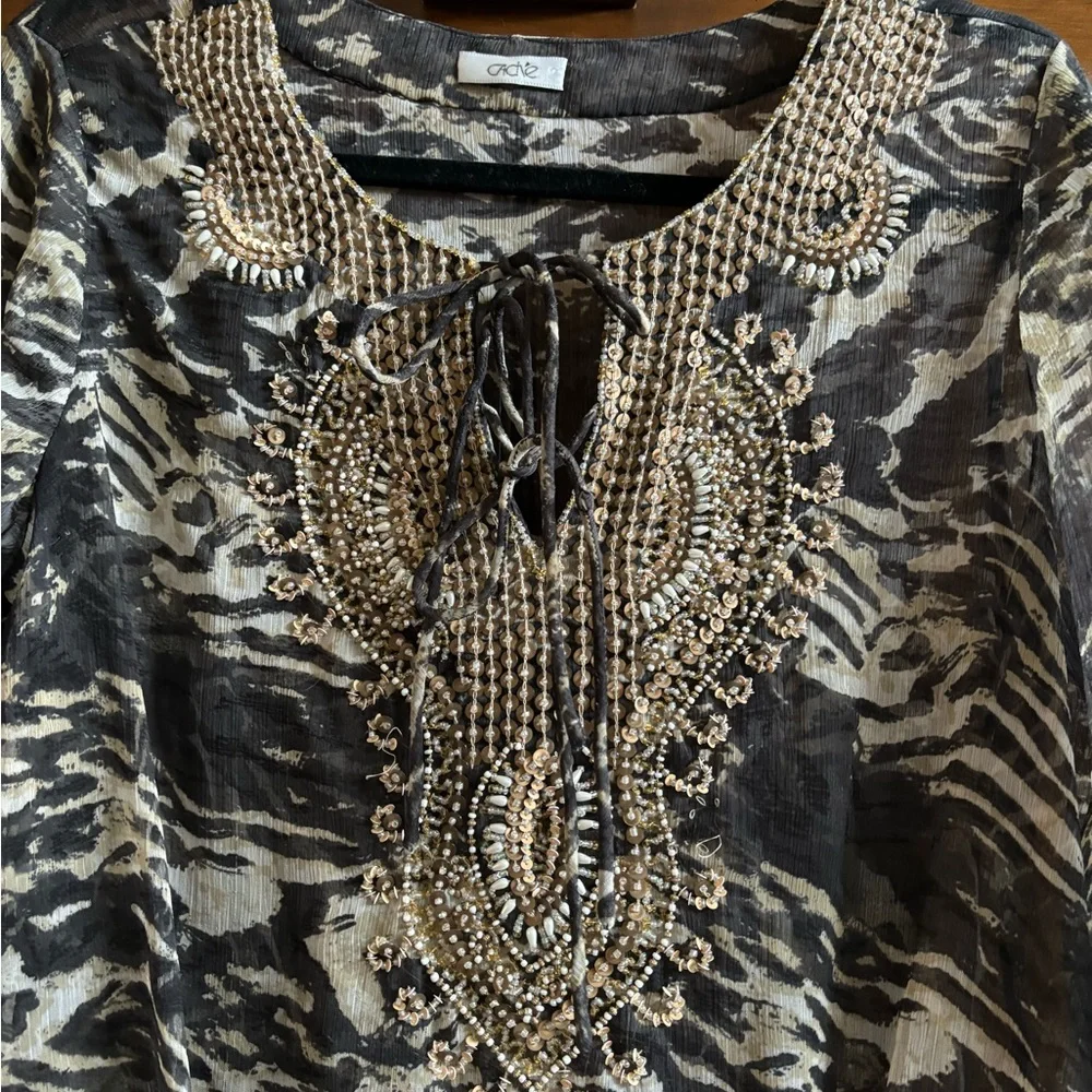 Cache’ Top - Picture 3 of 7